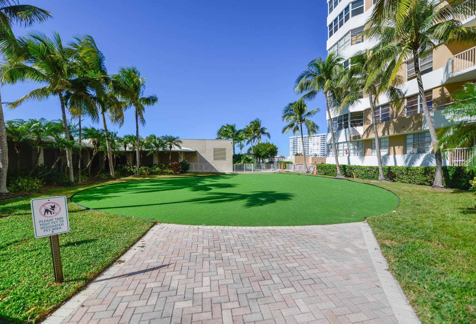 36 Hemisphere Bay South Hallandale Beach