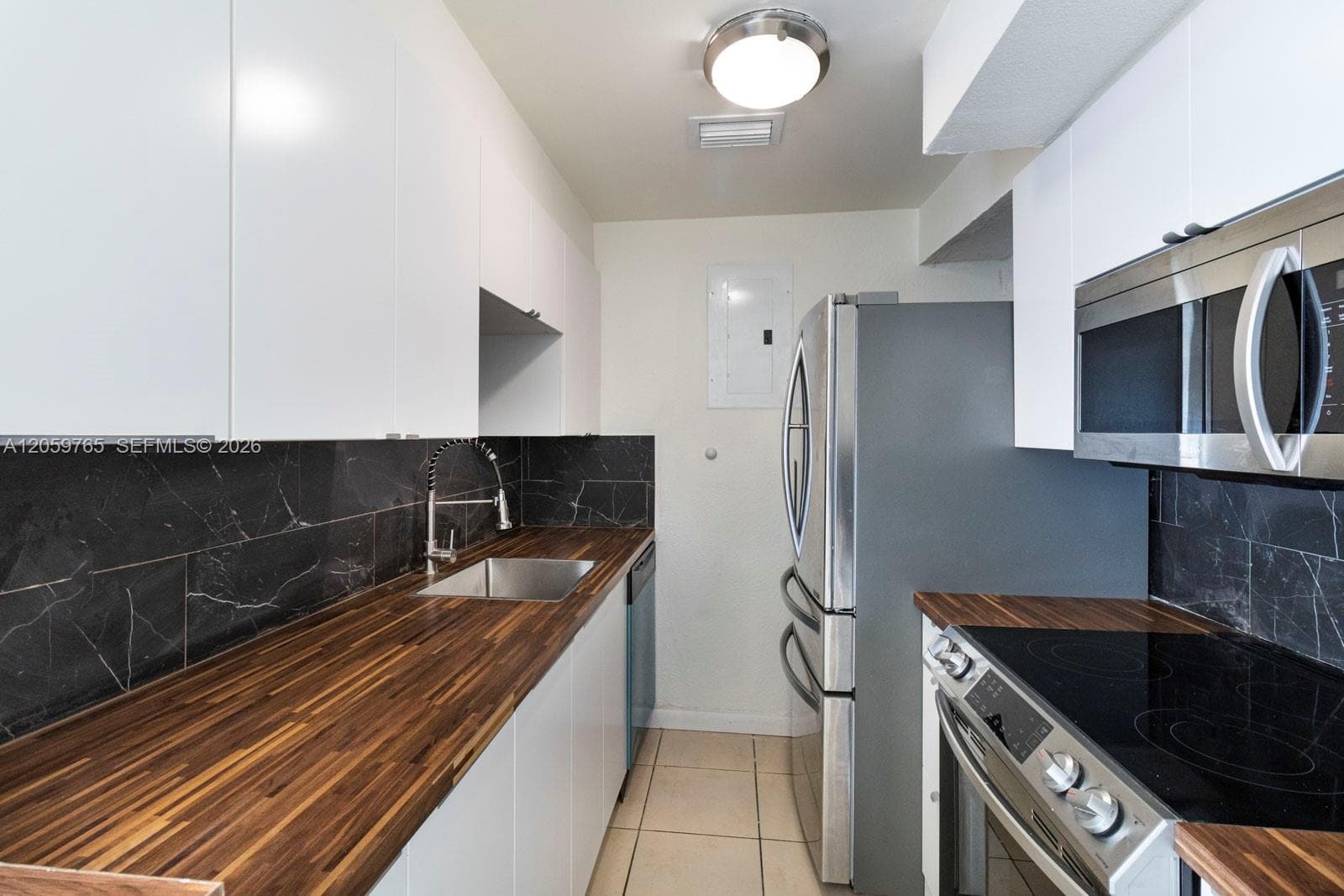 RIVE MARSEILLES CONDO · #101 in Miami Beach - Photo 4