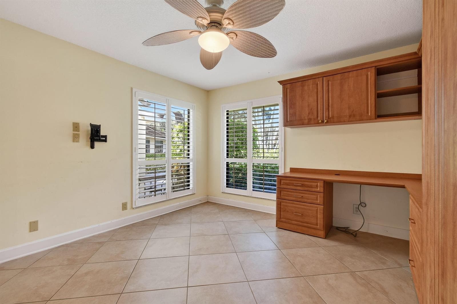 11453ShadyOaksLane(49)