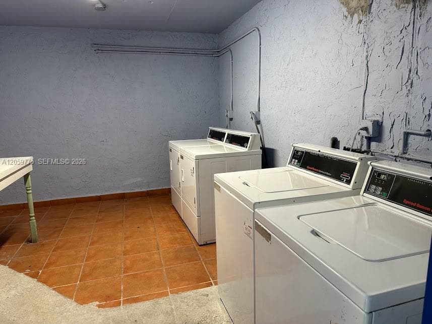 BLEAU GROTTO CONDO · #129 in Miami - Photo 8