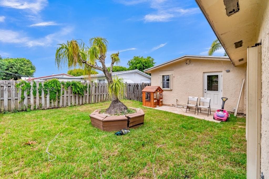 200 SW 16 Street photo 36