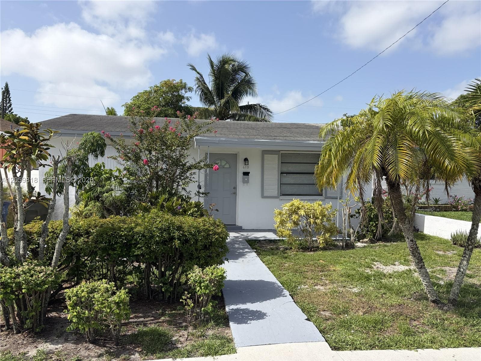 613 NW 5 CT photo 1