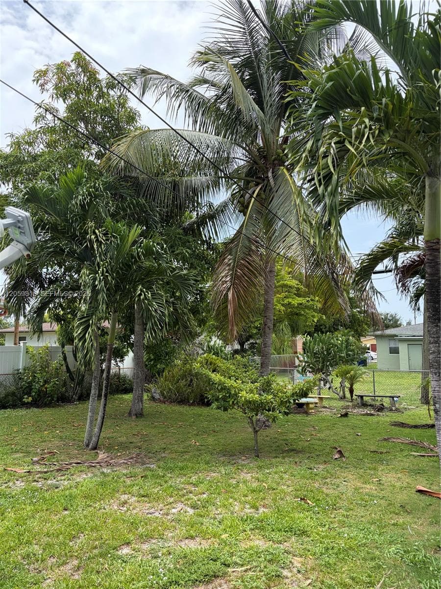 613 NW 5 CT photo 4