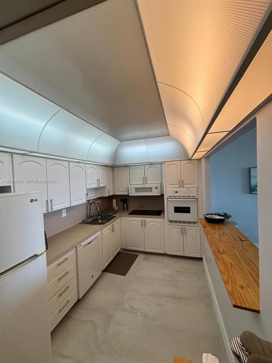OCEANVIEW BUILDING B COND · #818 in Sunny Isles Beach - Photo 2