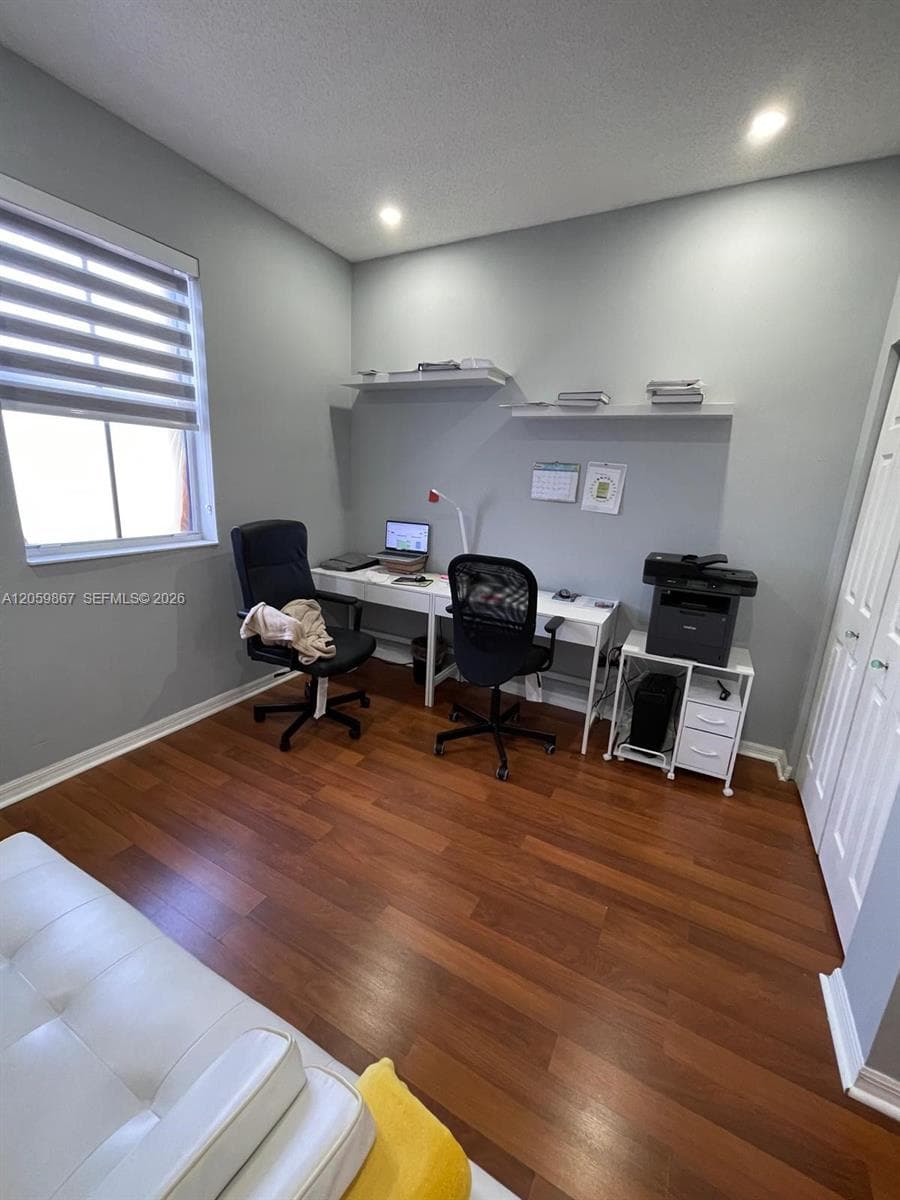 Bedroom/office upstair
