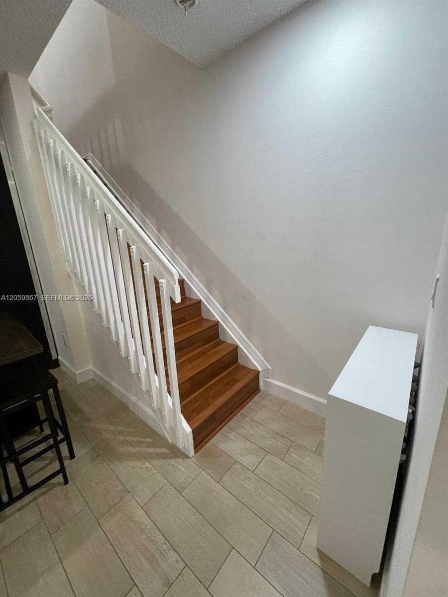 2258 NE 42nd Cir photo 21