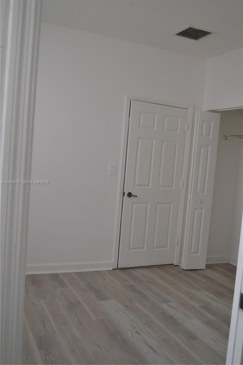 Second bedroom.