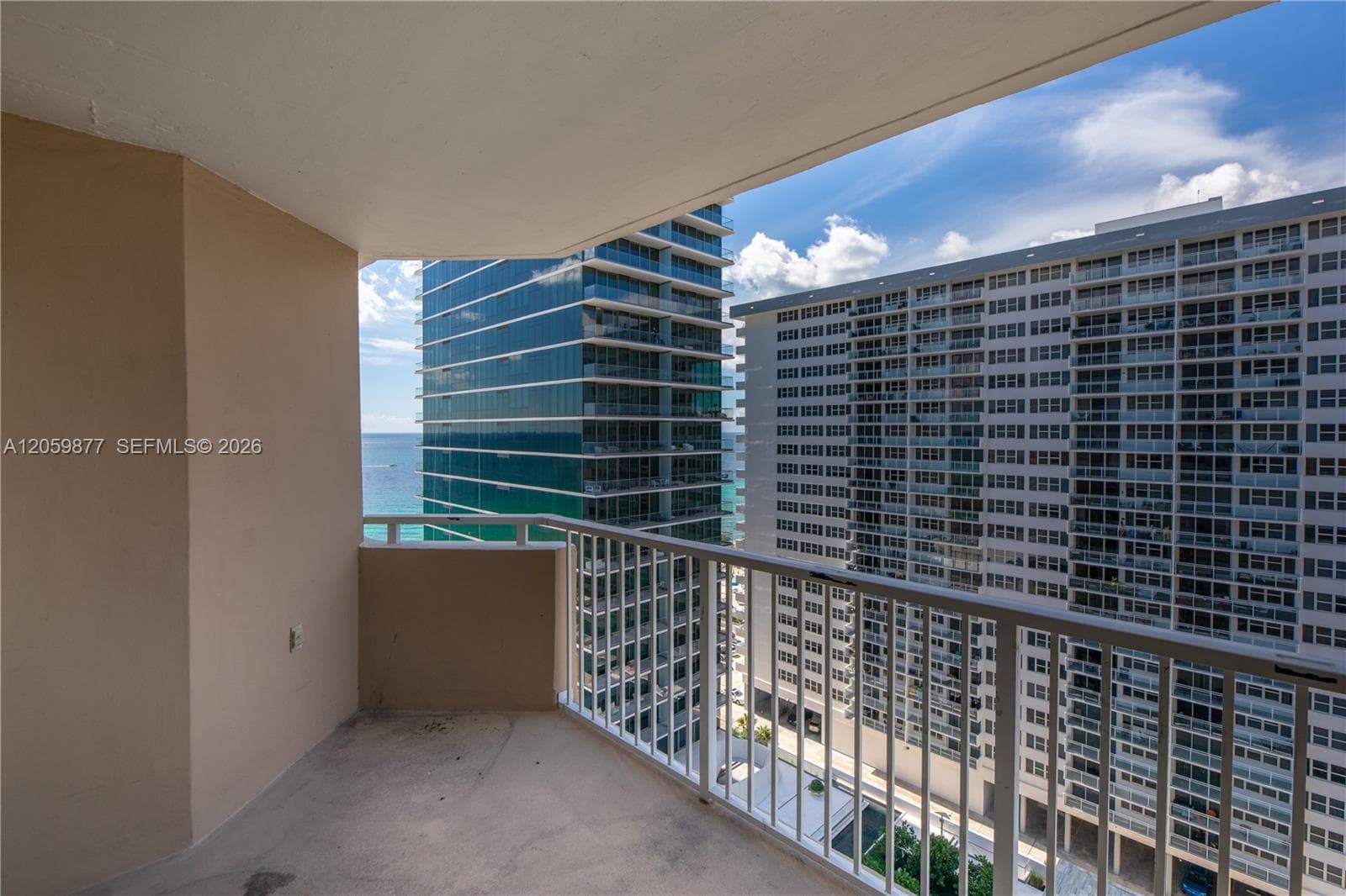 HEMISPHERES · #16A in Hallandale Beach - Photo 34
