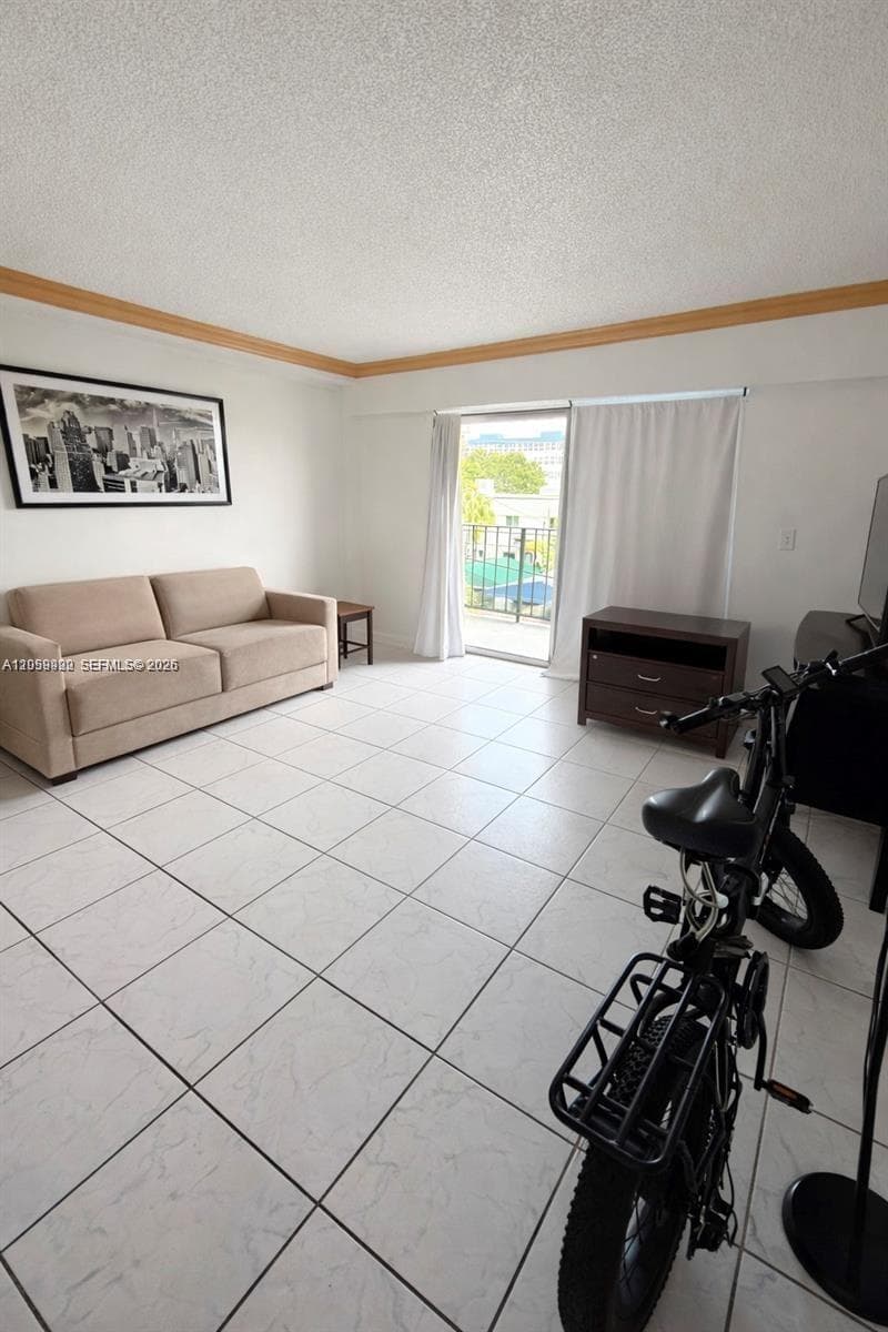 PINE TOWER CONDO · #303 in North Miami Beach - Photo 4