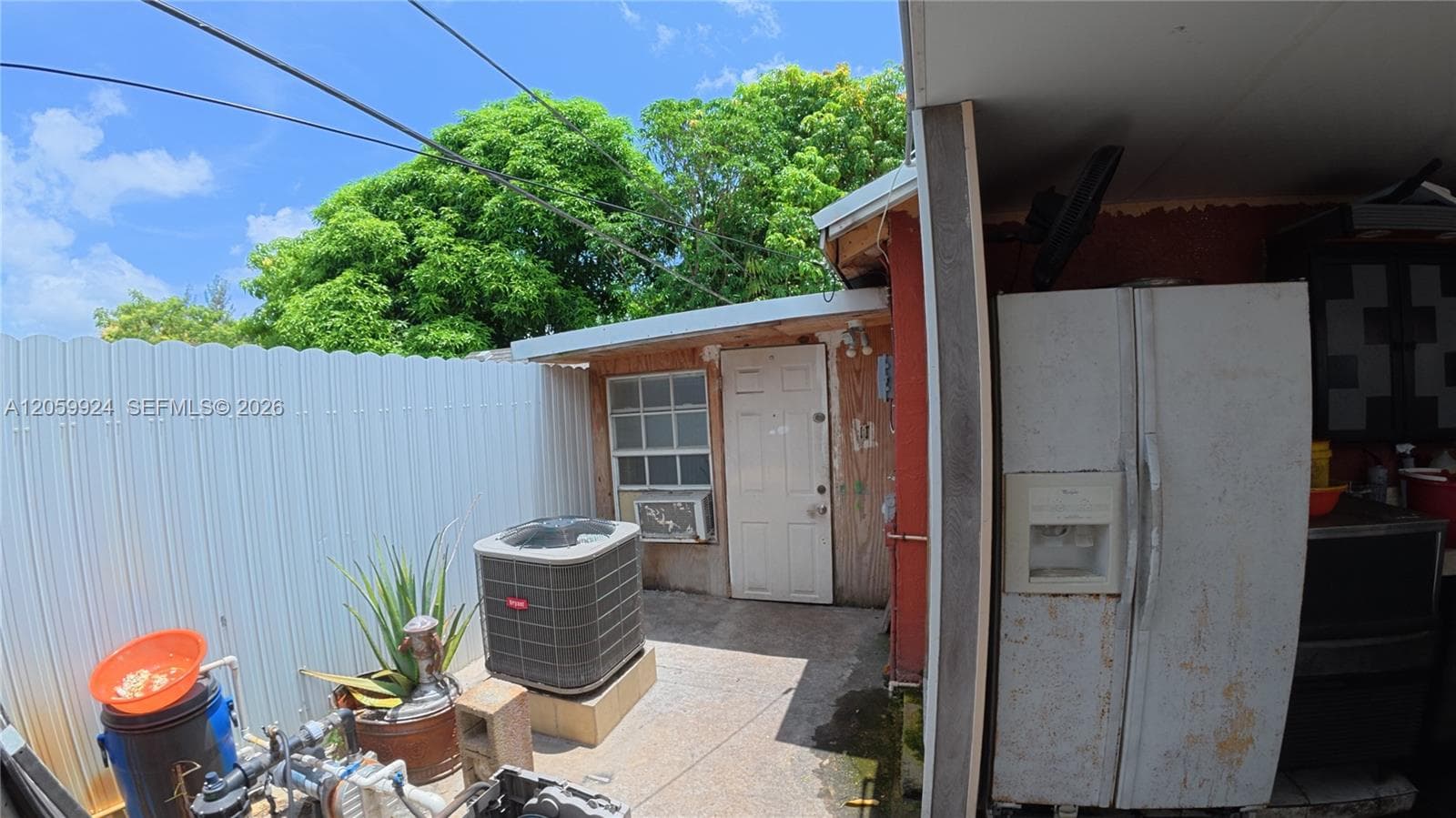 15737 NW 40th Ct photo 4