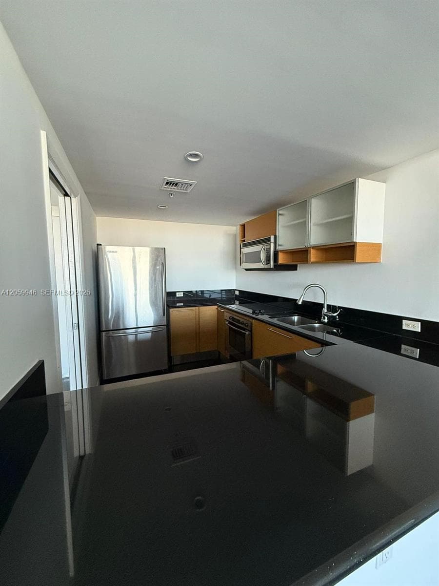 Blue Bay Tower · #802 in North Bay Village - Photo 13