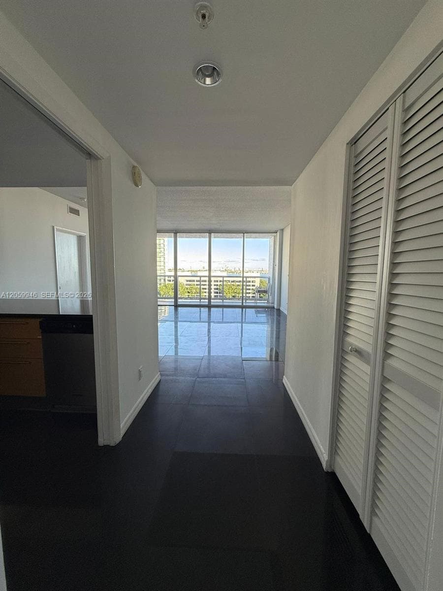 Blue Bay Tower · #802 in North Bay Village - Photo 9