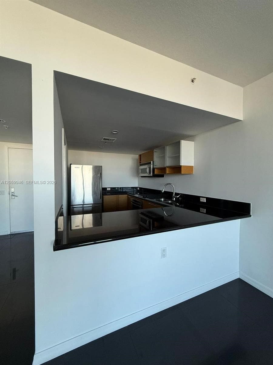 Blue Bay Tower · #802 in North Bay Village - Photo 14
