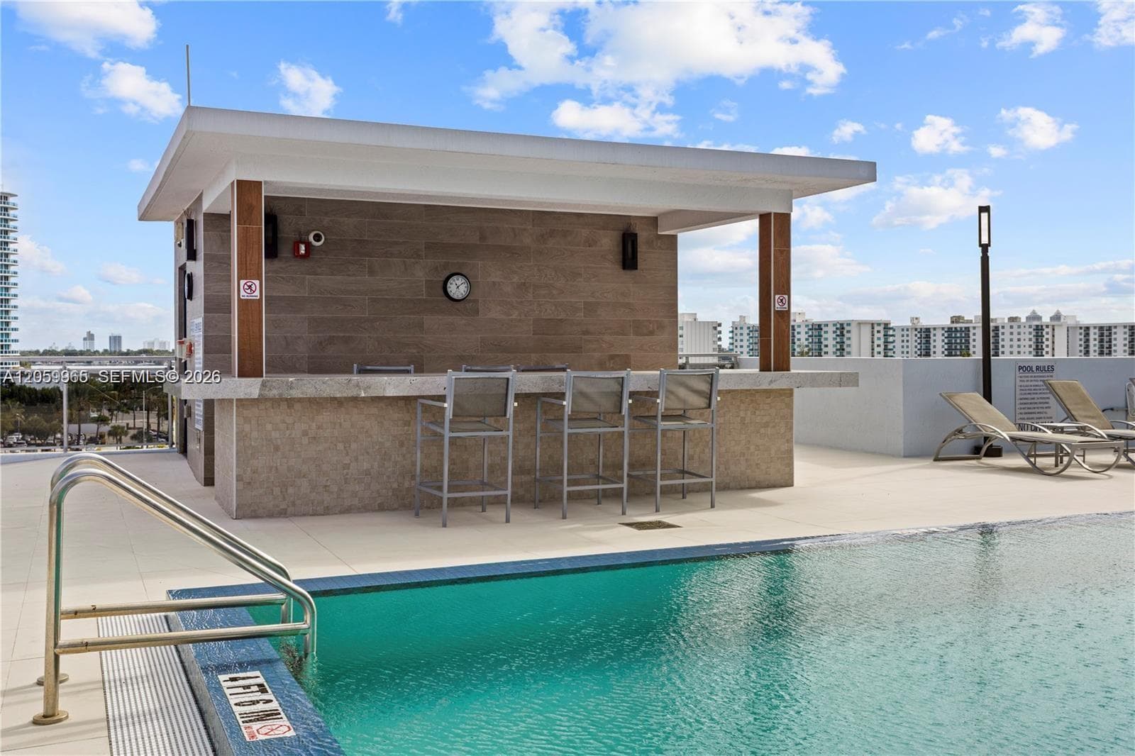 Pool Bar & BBQ