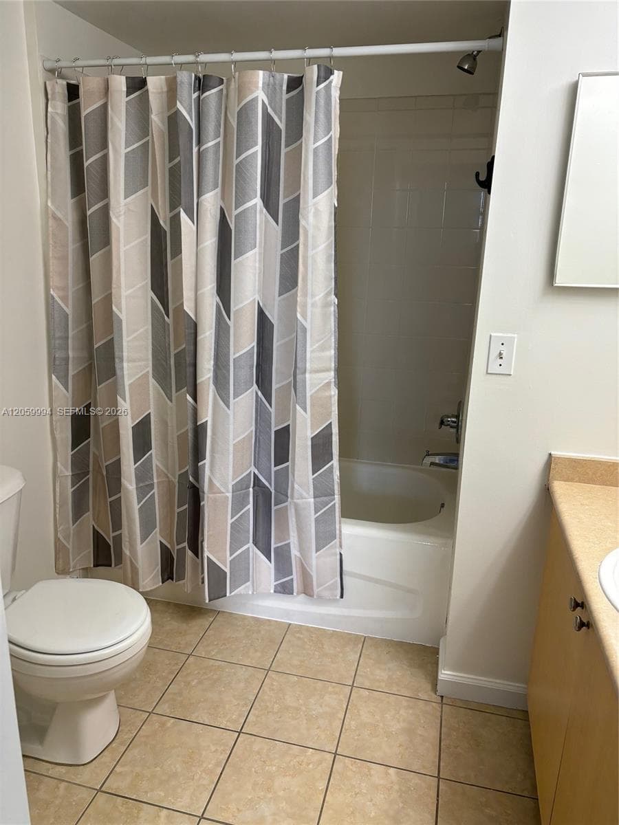 REGENT PARK CONDO · #414A in Hollywood - Photo 11