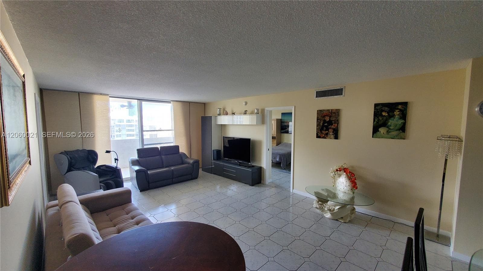 PLAZA TOWERS NORTH · #1103 in Hallandale Beach - Photo 3