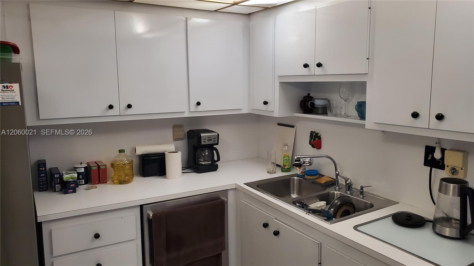 PLAZA TOWERS NORTH · #1103 in Hallandale Beach - Photo 9