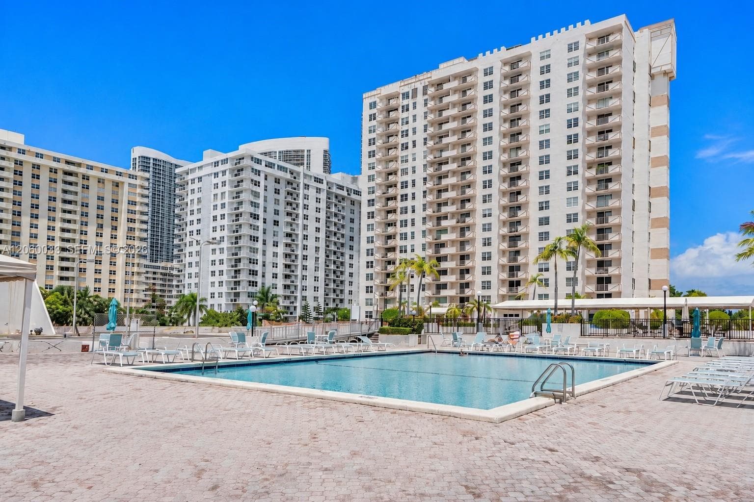 PRINCE GEORGE ARMS CONDO · #11J in Hallandale Beach - Photo 1