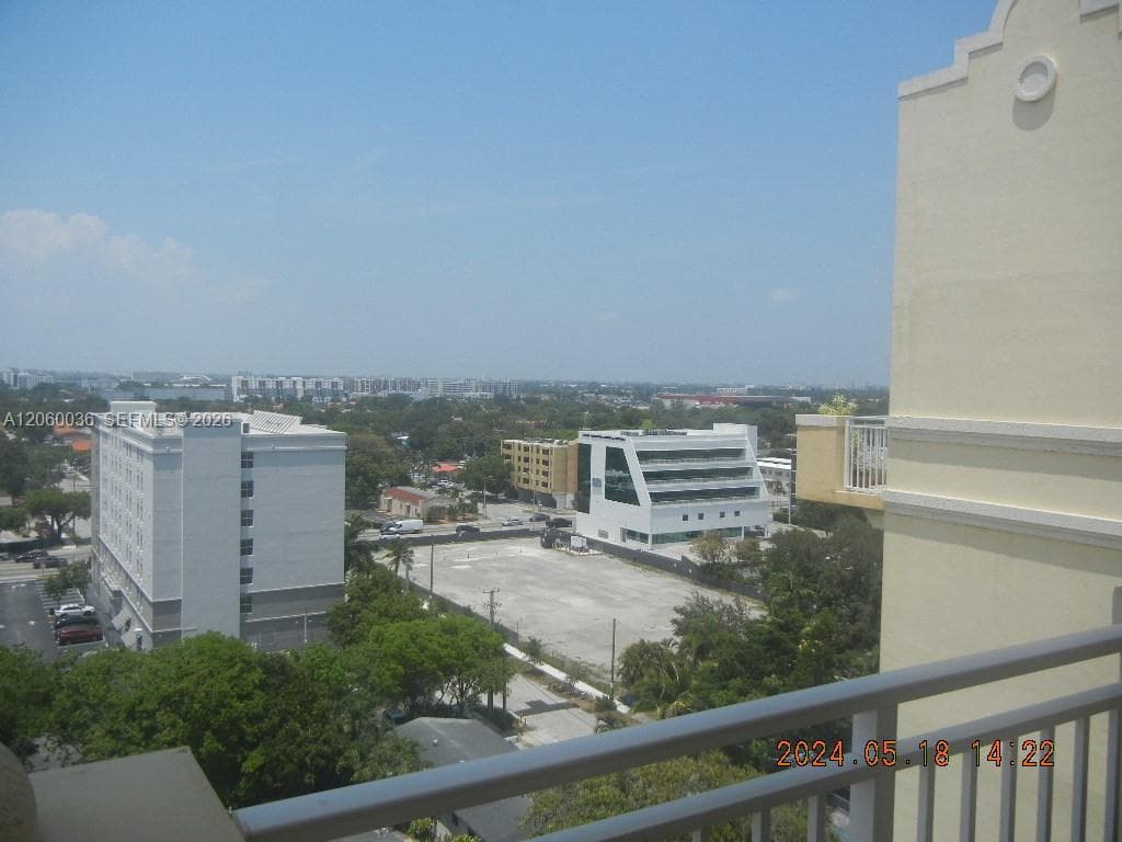 LEJEUNE PLAZA CONDO · #1007 in Miami - Photo 17