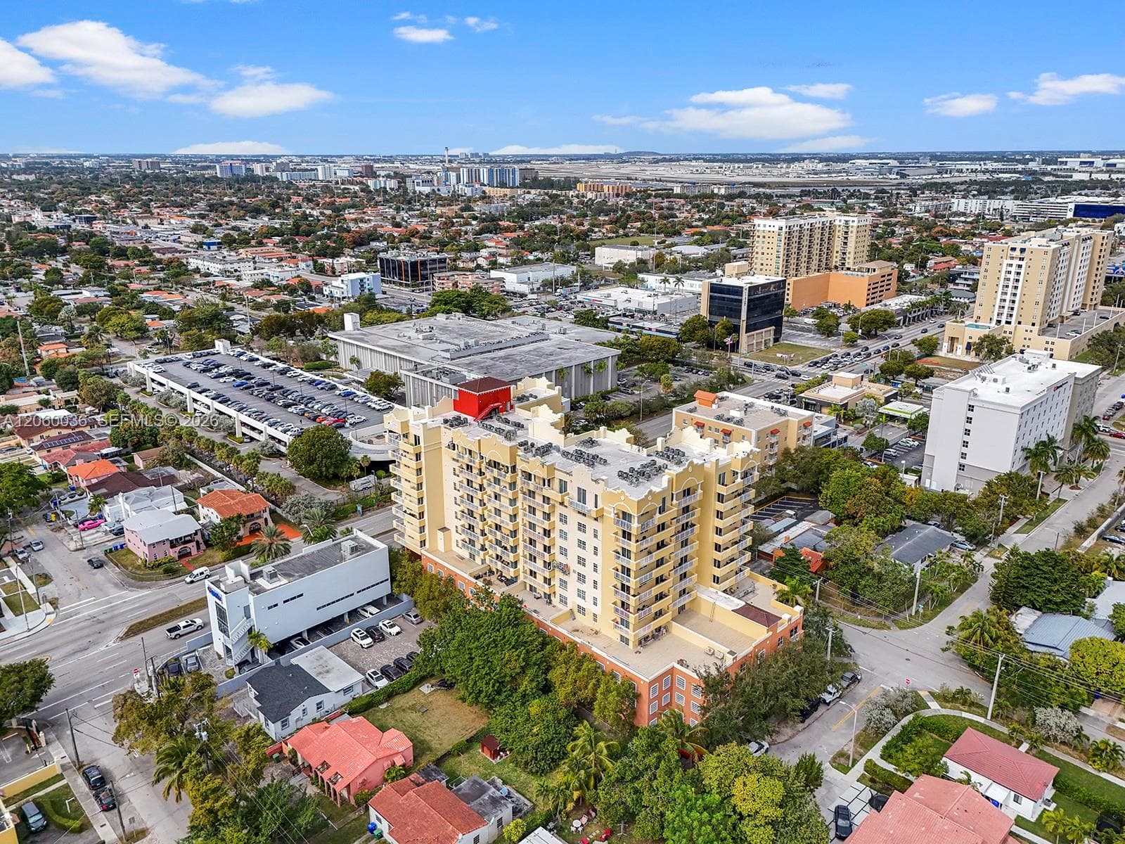 LEJEUNE PLAZA CONDO · #1007 in Miami - Photo 4