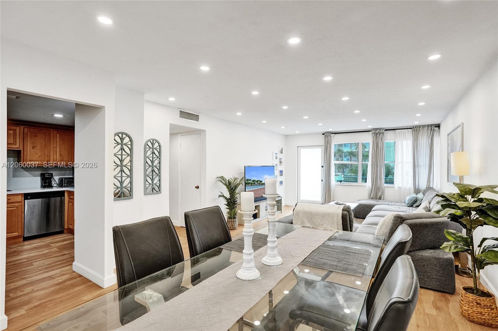 Ocean view · #302 in Hallandale Beach - Photo 10
