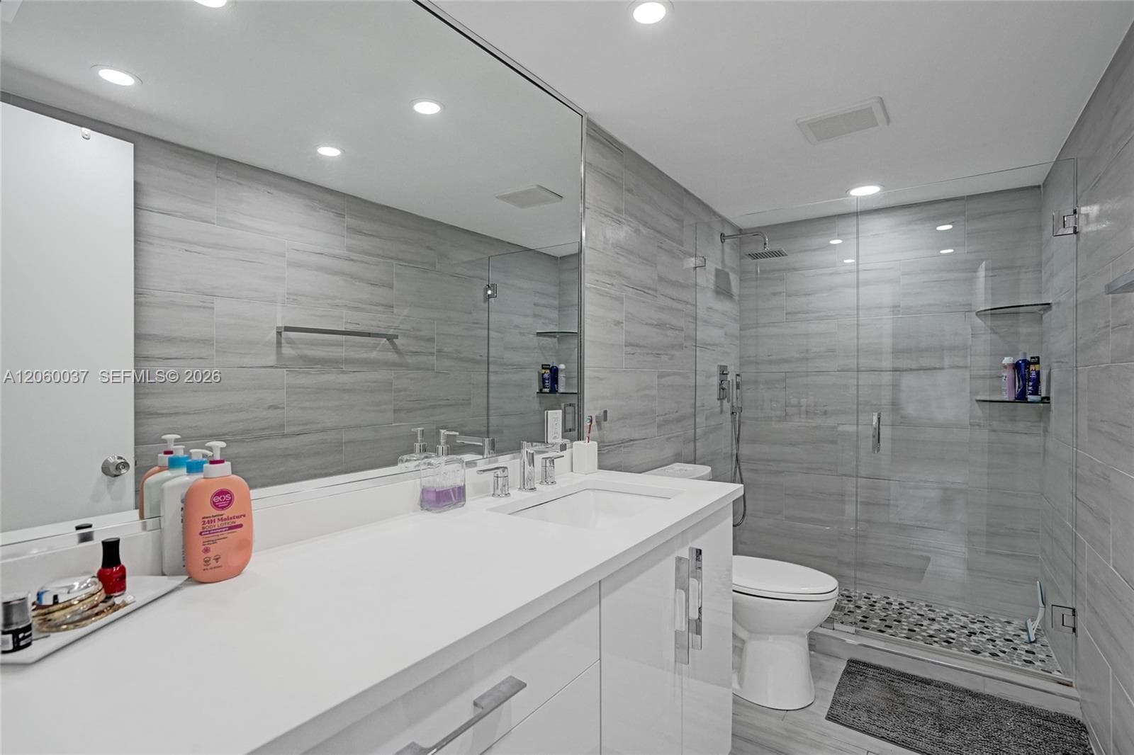 Ocean view · #302 in Hallandale Beach - Photo 4