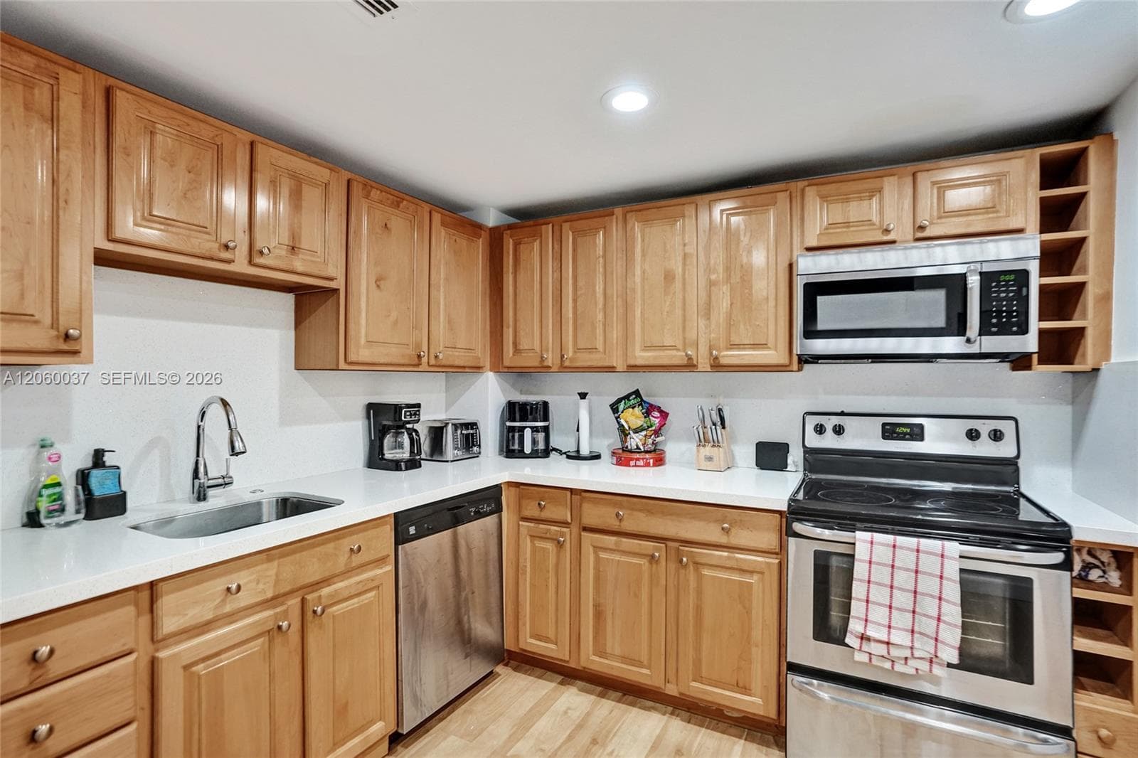 Ocean view · #302 in Hallandale Beach - Photo 8