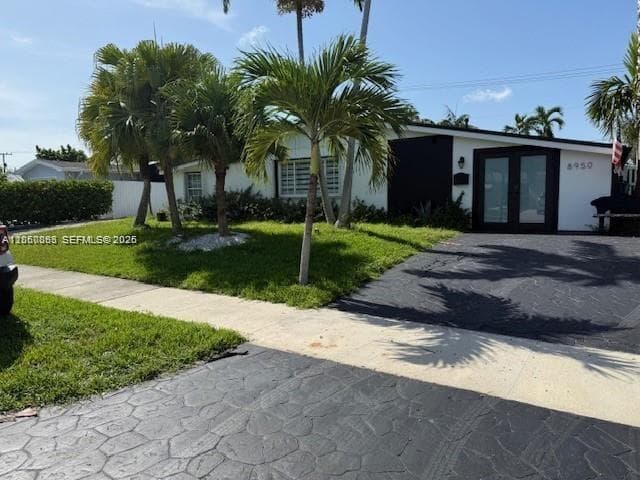 8950 SW 197th St photo 1