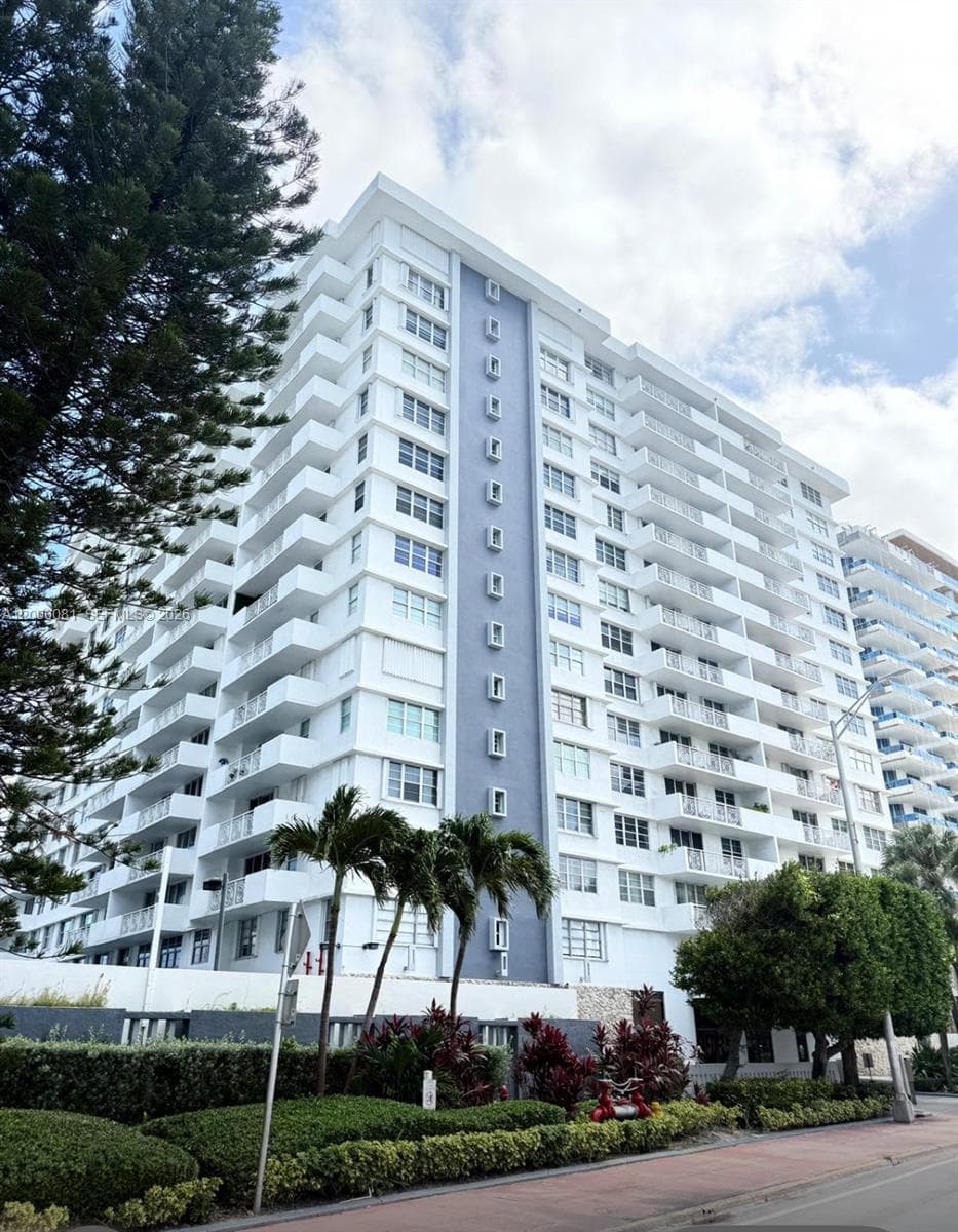 CORINTHIAN CONDO · #7B in Miami Beach - Photo 15