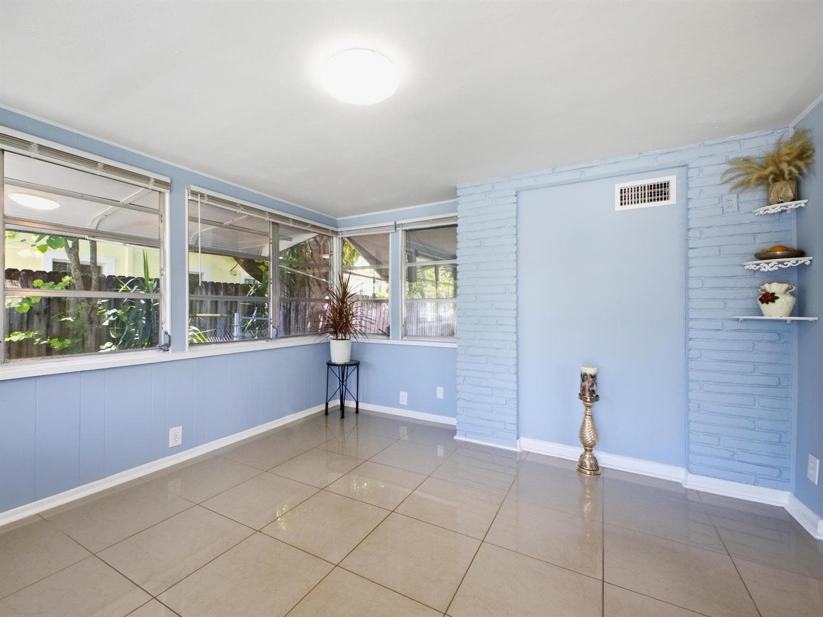 Foyer 3