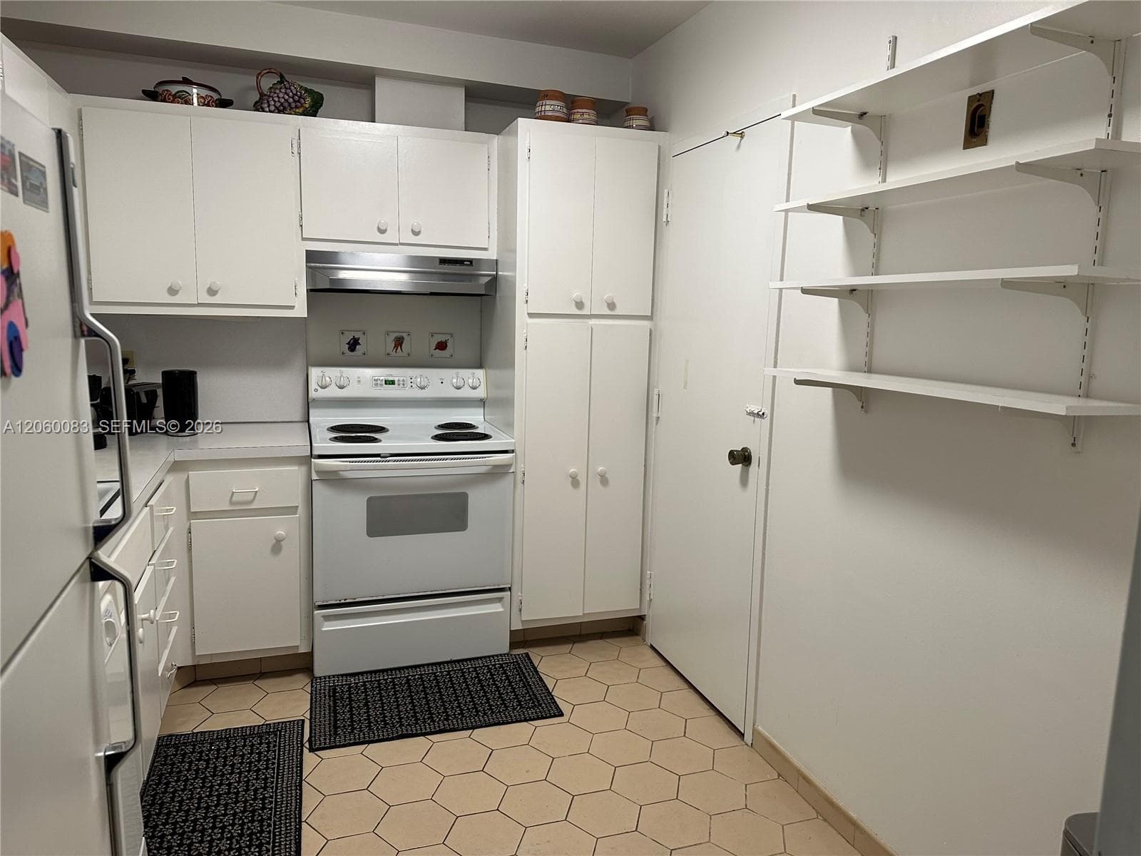 HEMISPHERES CONDO · #18N in Hallandale Beach - Photo 8