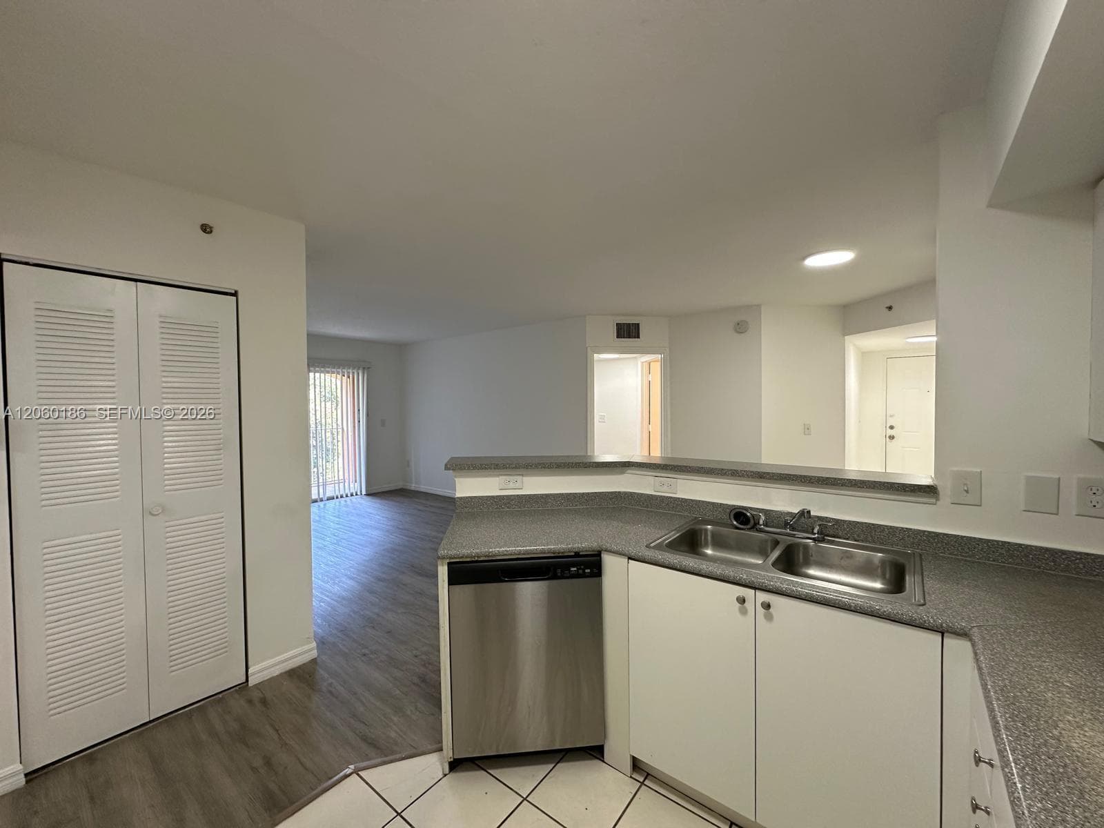 THE OAKS AT MIAMI GARDENS · #304 in Miami Gardens - Photo 8