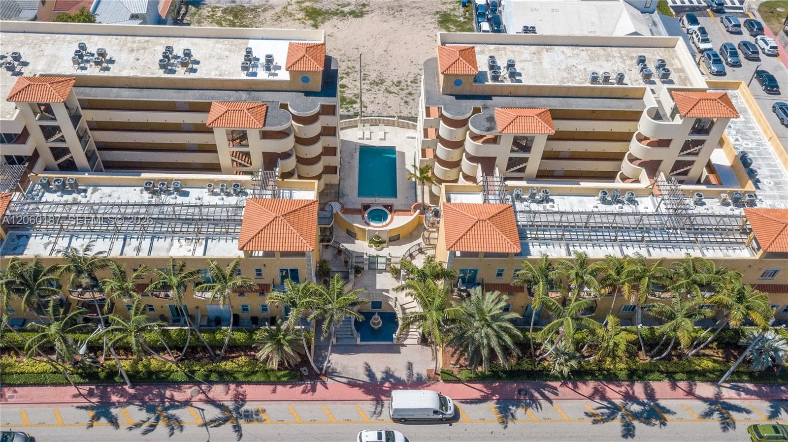 Surfside Palms · #212 in Surfside - Photo 3