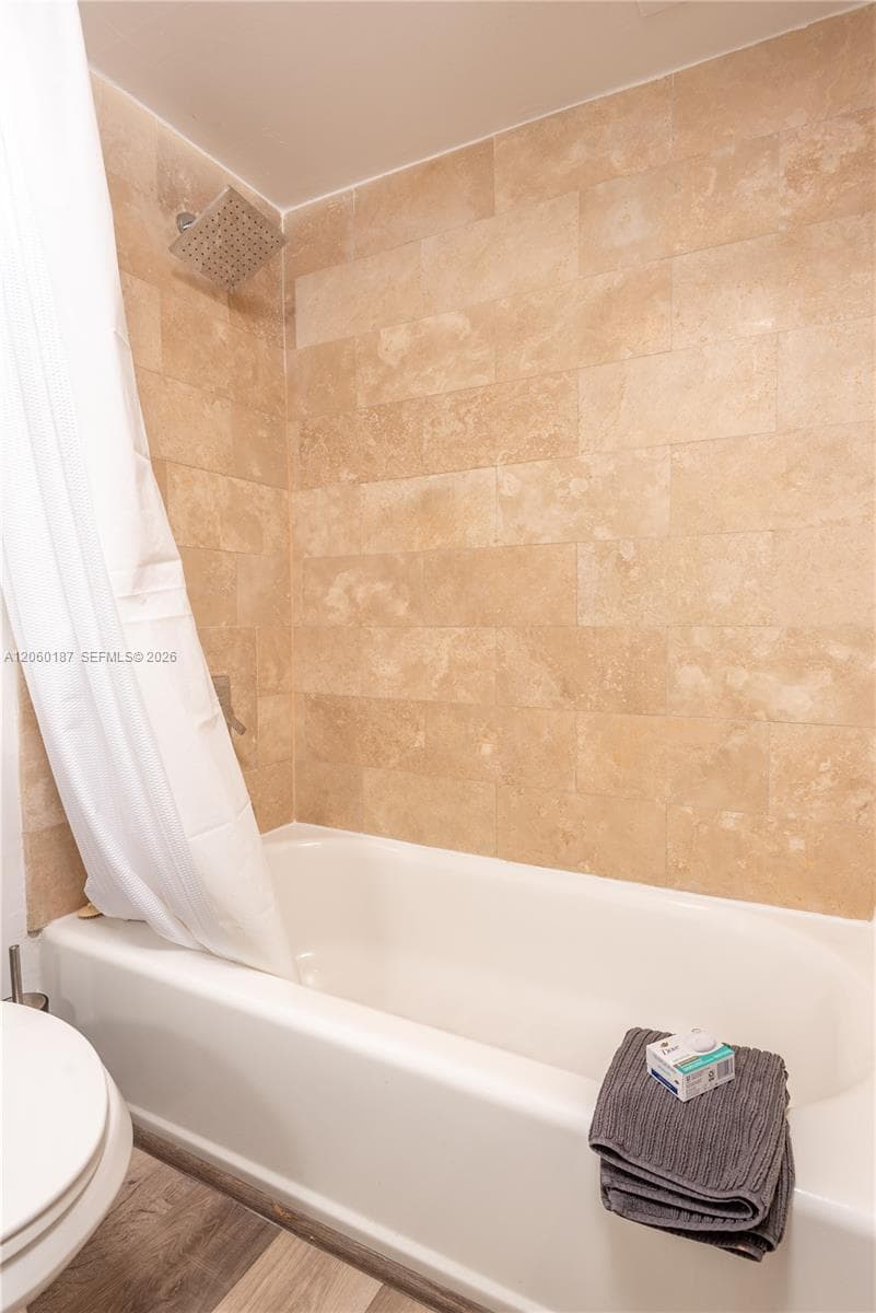 Surfside Palms · #212 in Surfside - Photo 18