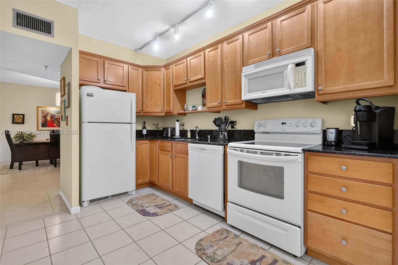 CHANTILLY CONDO · #109 in Miami - Photo 16