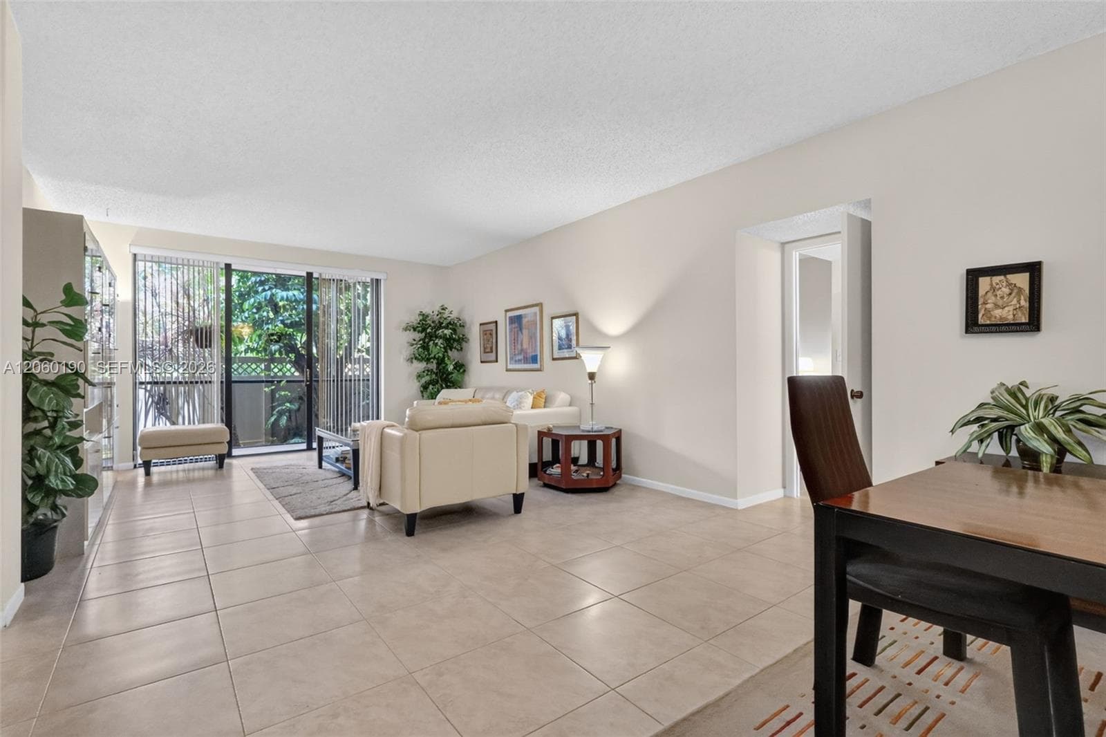 CHANTILLY CONDO · #109 in Miami - Photo 5