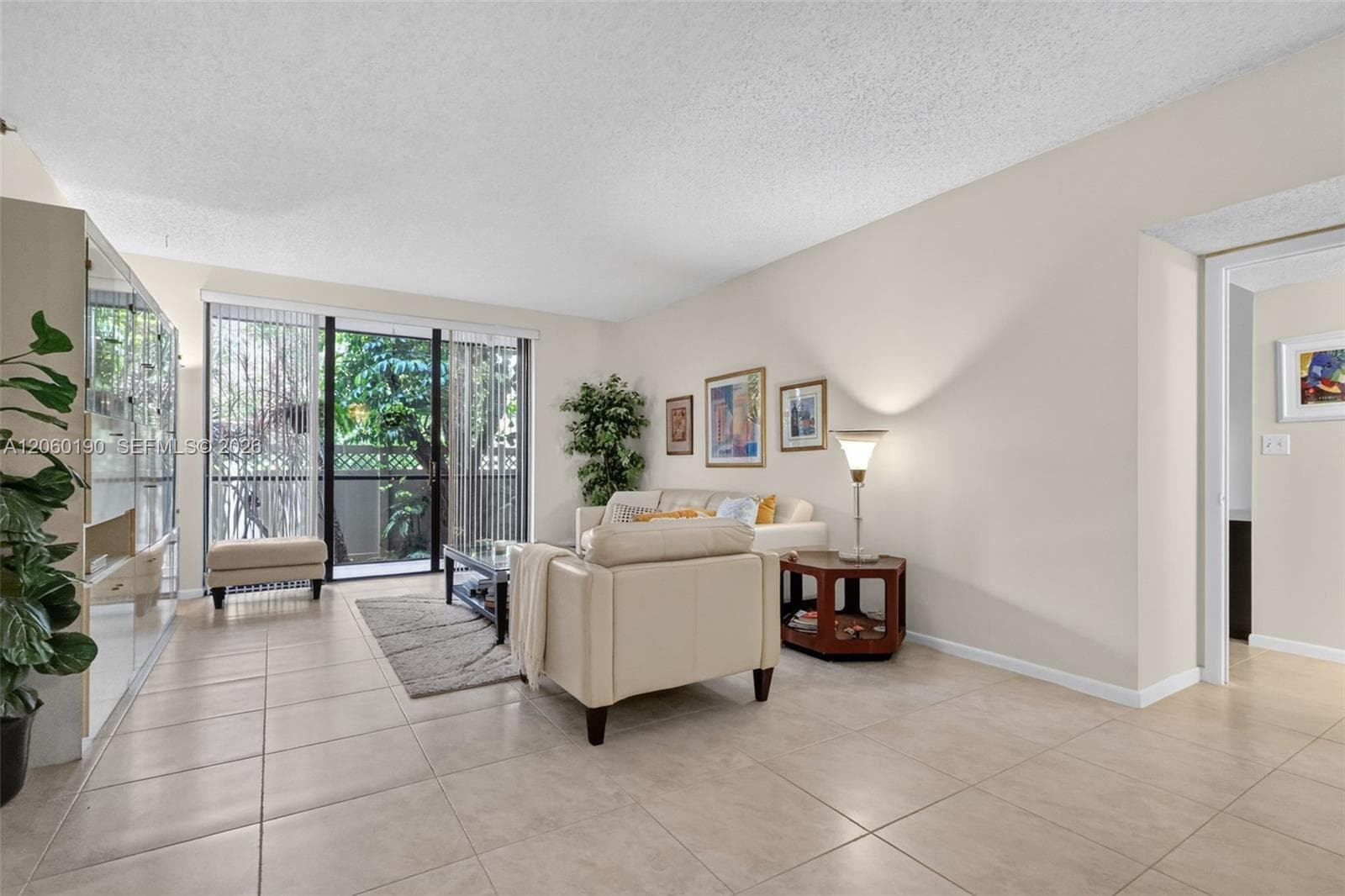 CHANTILLY CONDO · #109 in Miami - Photo 10