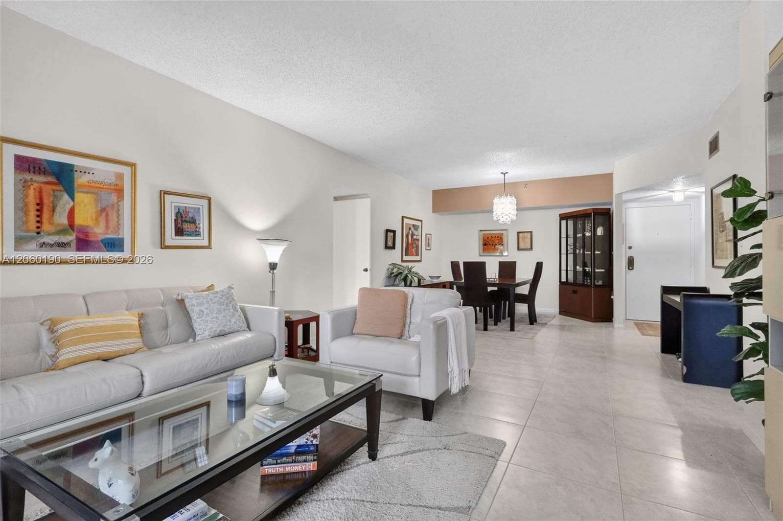 CHANTILLY CONDO · #109 in Miami - Photo 4