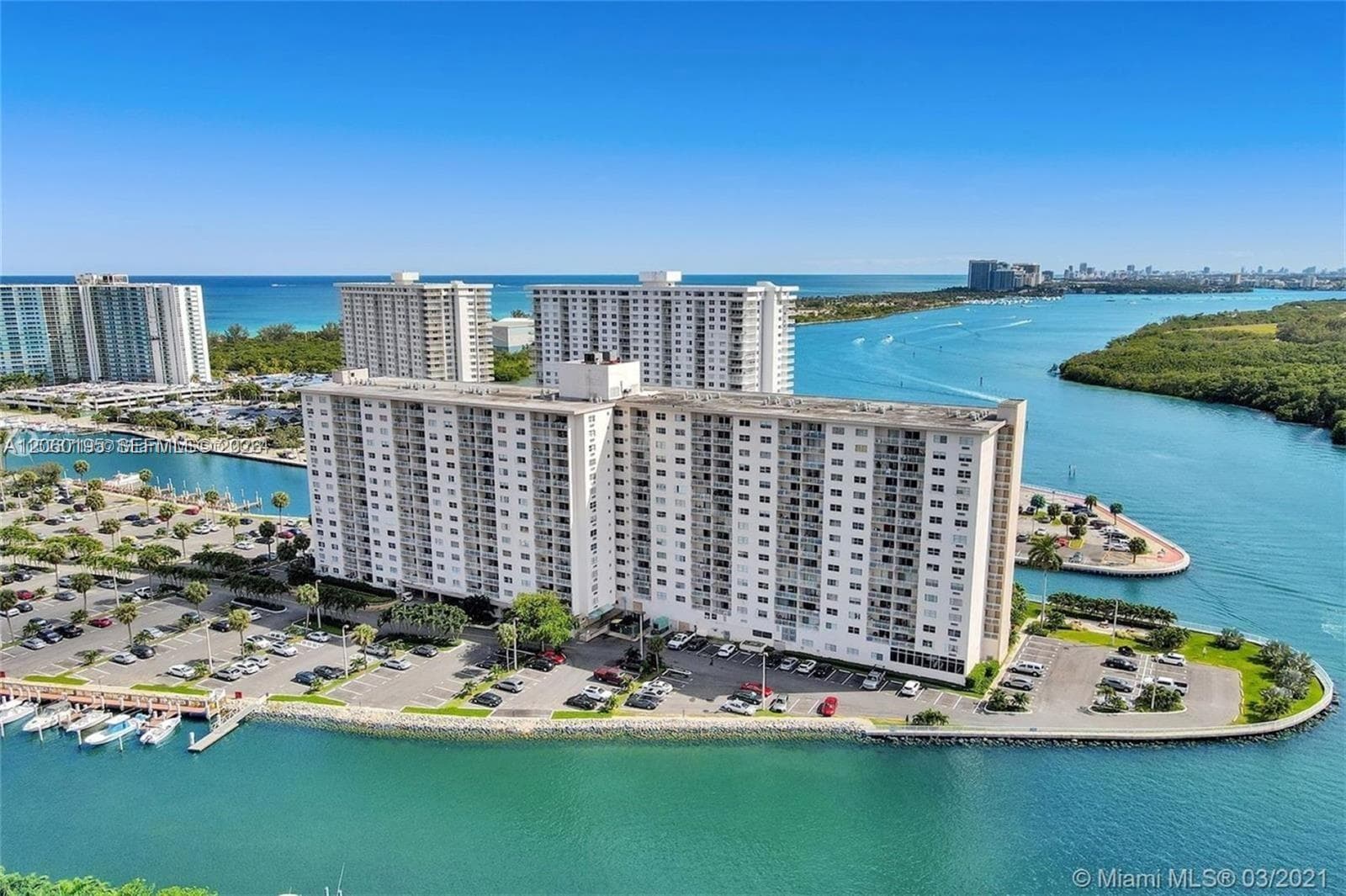 COASTAL TOWERS CONDO · #320 in Sunny Isles Beach - Photo 19