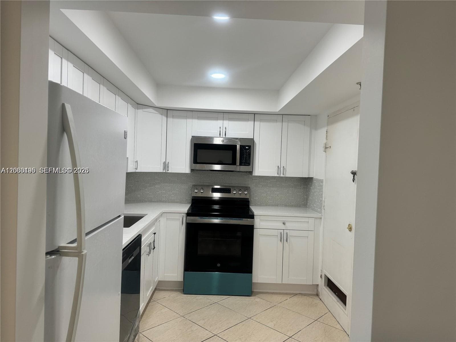 COASTAL TOWERS CONDO · #320 in Sunny Isles Beach - Photo 8