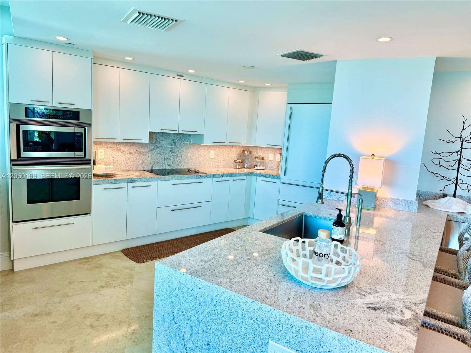 Coconut Grove Residence · #705 in Fort Lauderdale - Photo 3