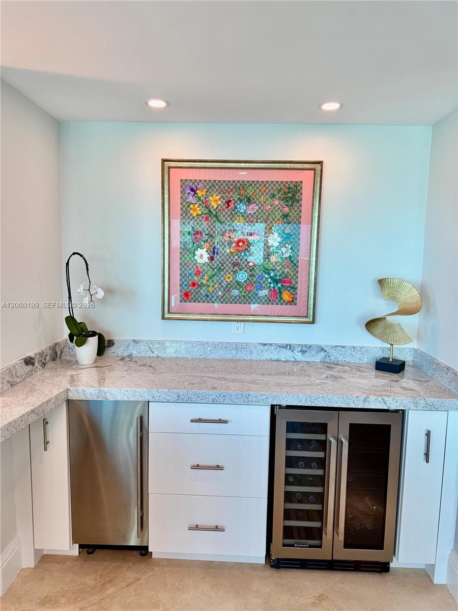 Coconut Grove Residence · #705 in Fort Lauderdale - Photo 9