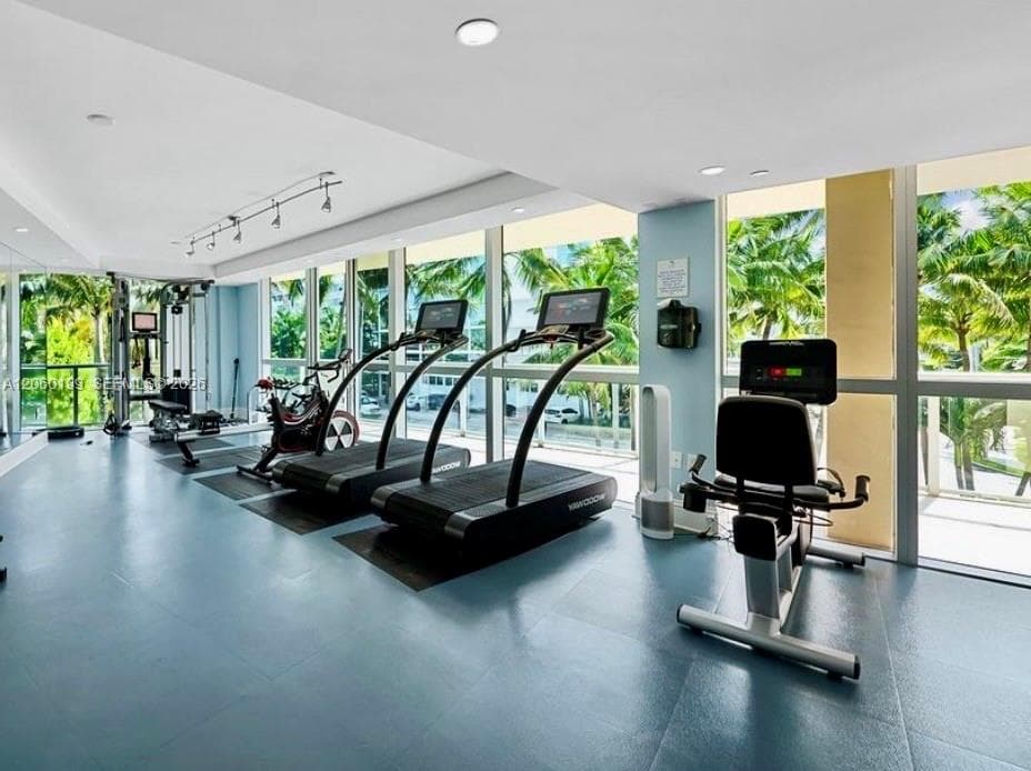 Coconut Grove Residence · #705 in Fort Lauderdale - Photo 11
