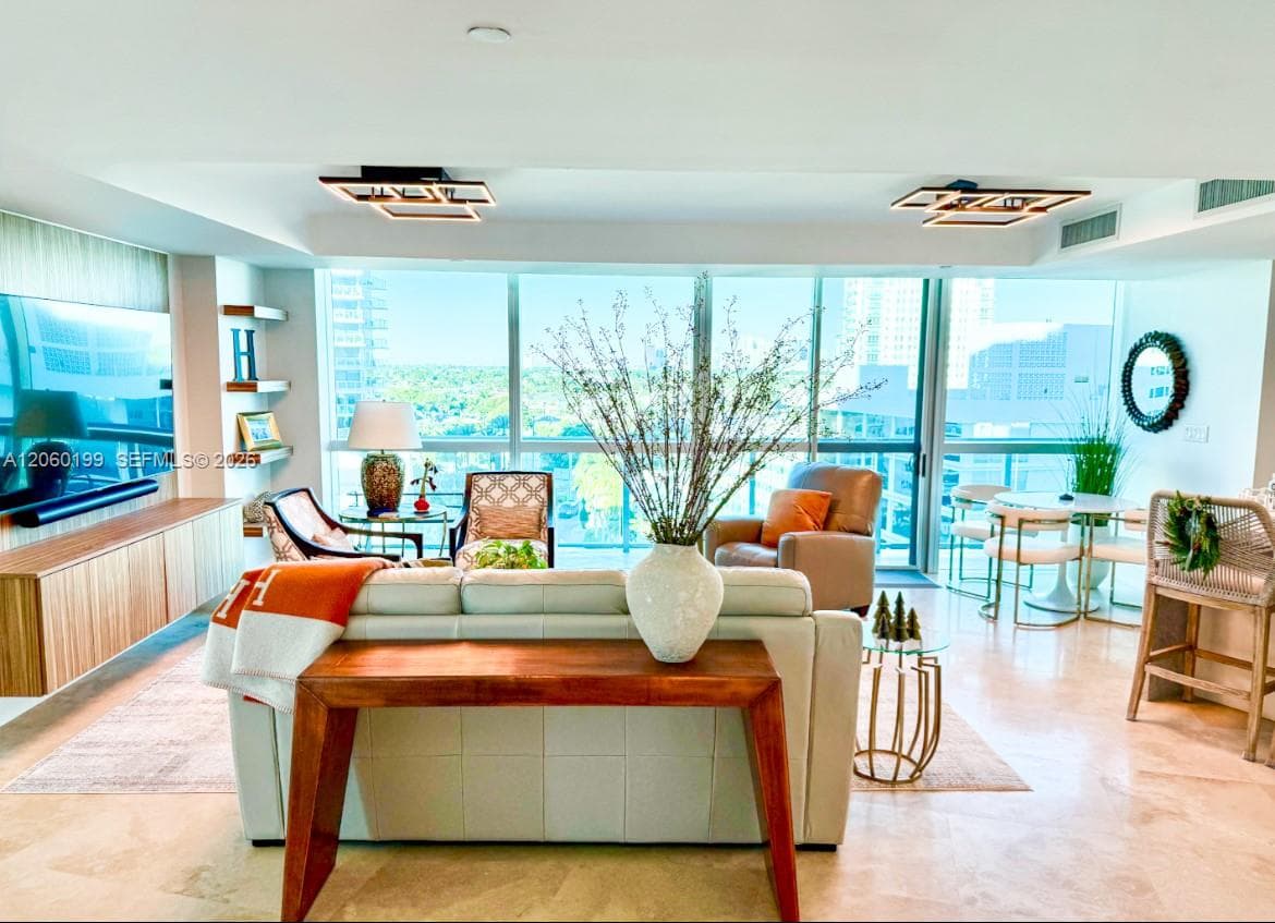 Coconut Grove Residence · #705 in Fort Lauderdale - Photo 8