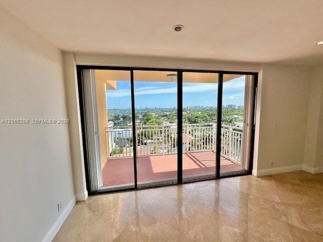 WATERSIDE TOWERS CONDO · #1005 in North Miami - Photo 5