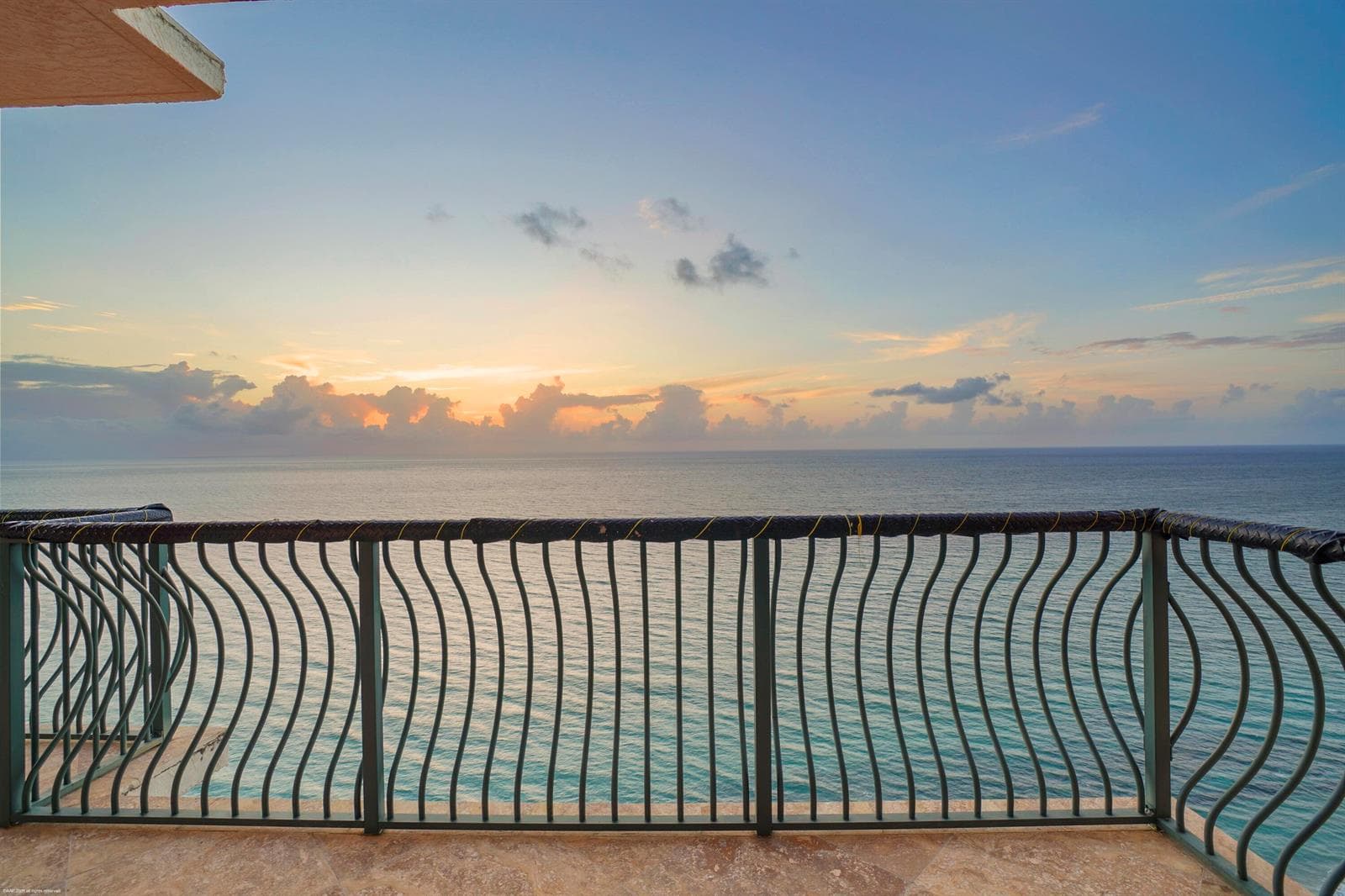 5150 N Ocean Dr 2001 021