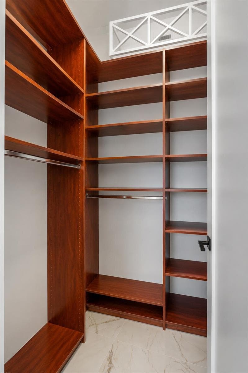 5150 N Ocean Dr 2001 042