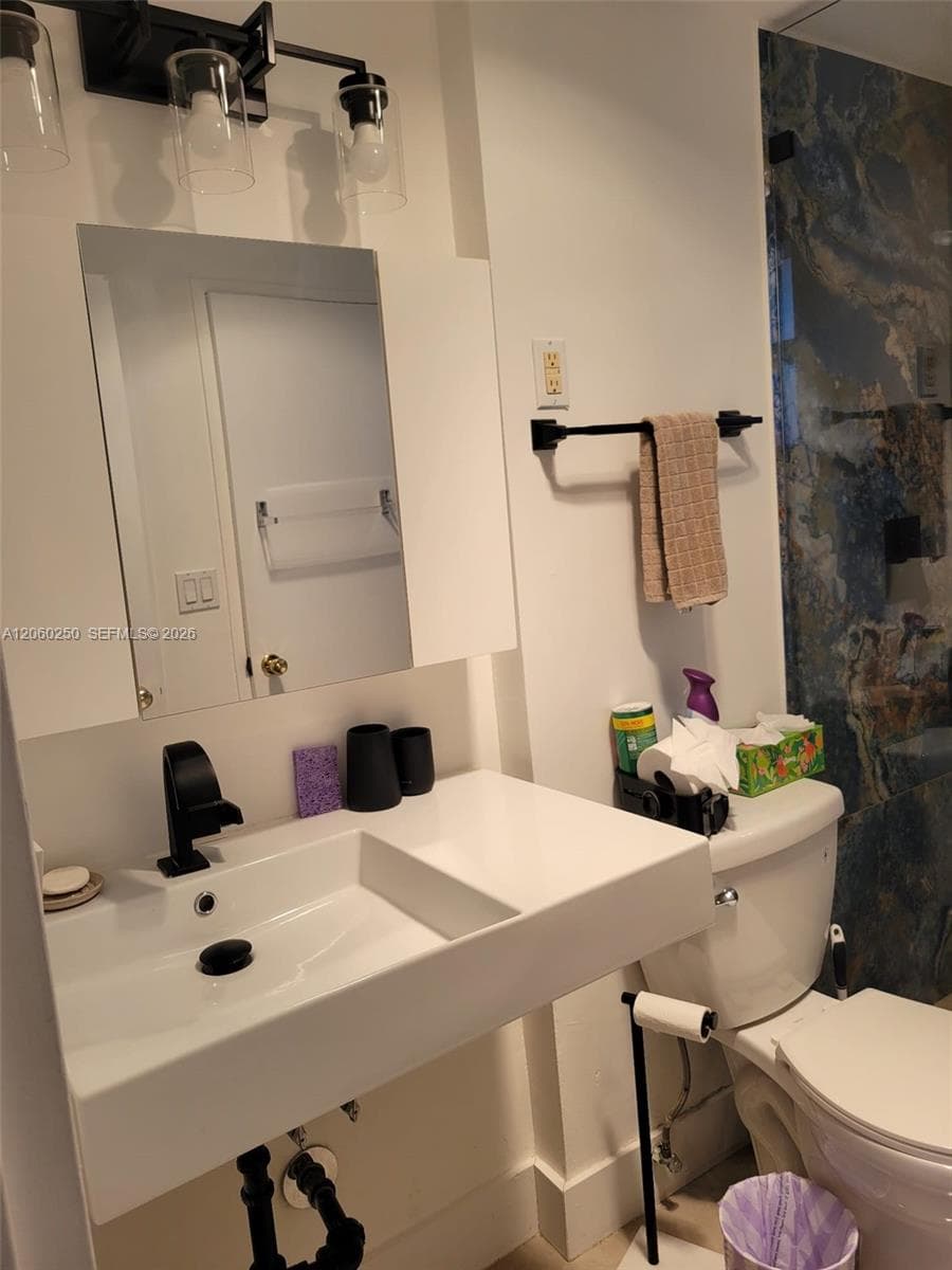 KINGS POINT IMPERIAL COND · #606 in Sunny Isles Beach - Photo 13