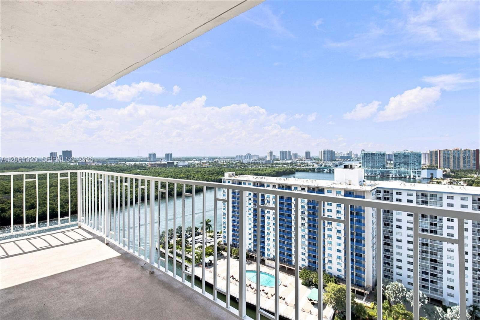 ARLEN HOUSE WEST CONDO · #2121 in Sunny Isles Beach - Photo 26