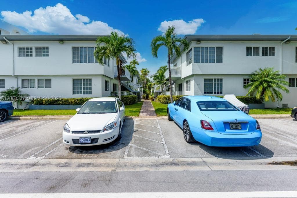 Southern Star Condo · #26 in Bay Harbor Islands - Photo 10